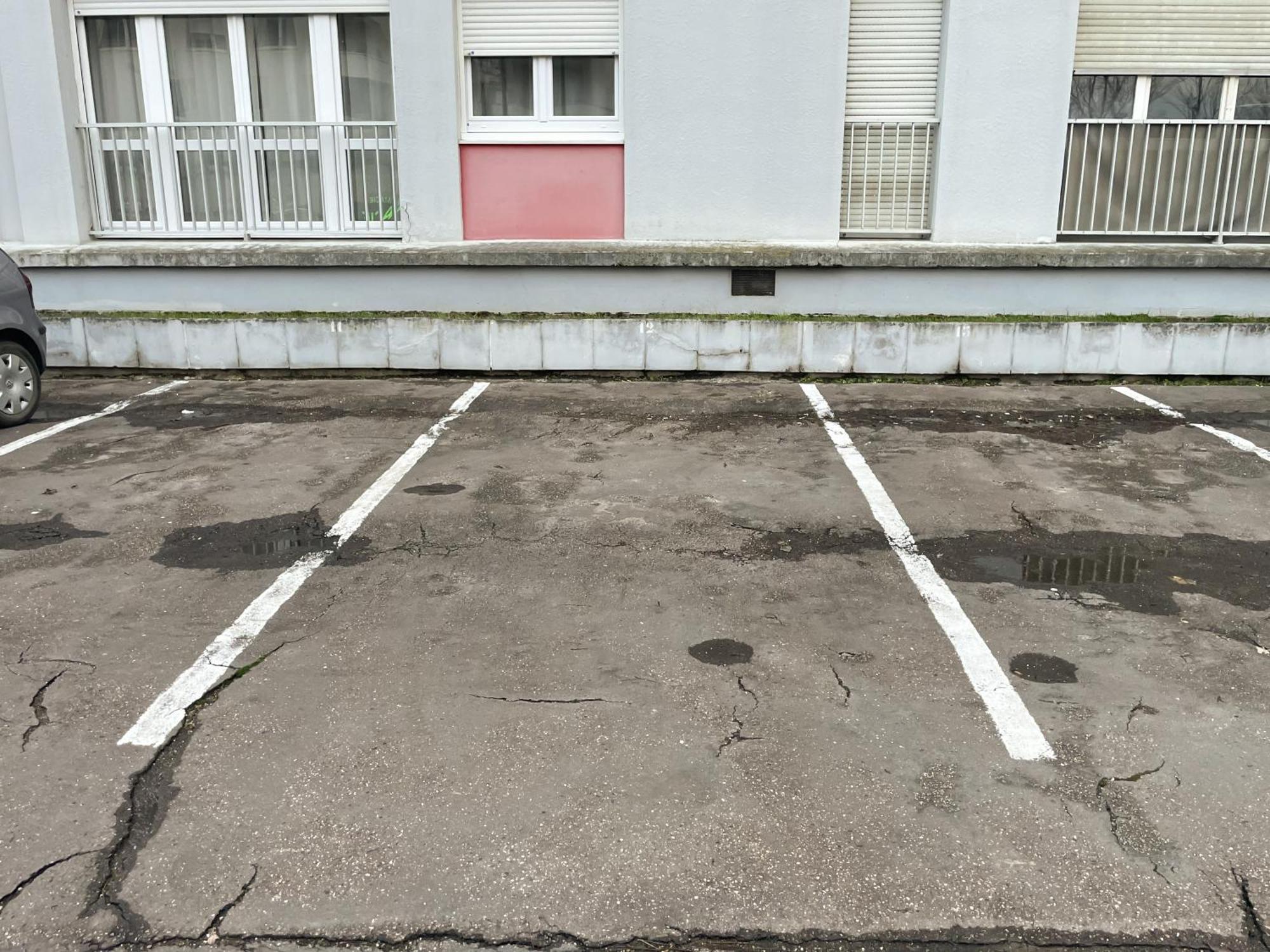 Apartamento Au Coeur Des Arenes - Parking Prive Metz Exterior foto
